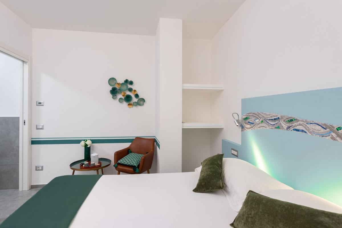 Little Square Arona Hotel Екстериор снимка