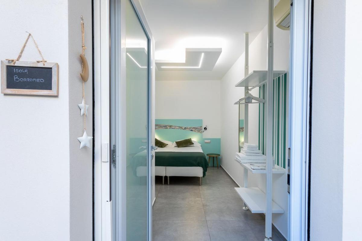 Little Square Arona Hotel Екстериор снимка